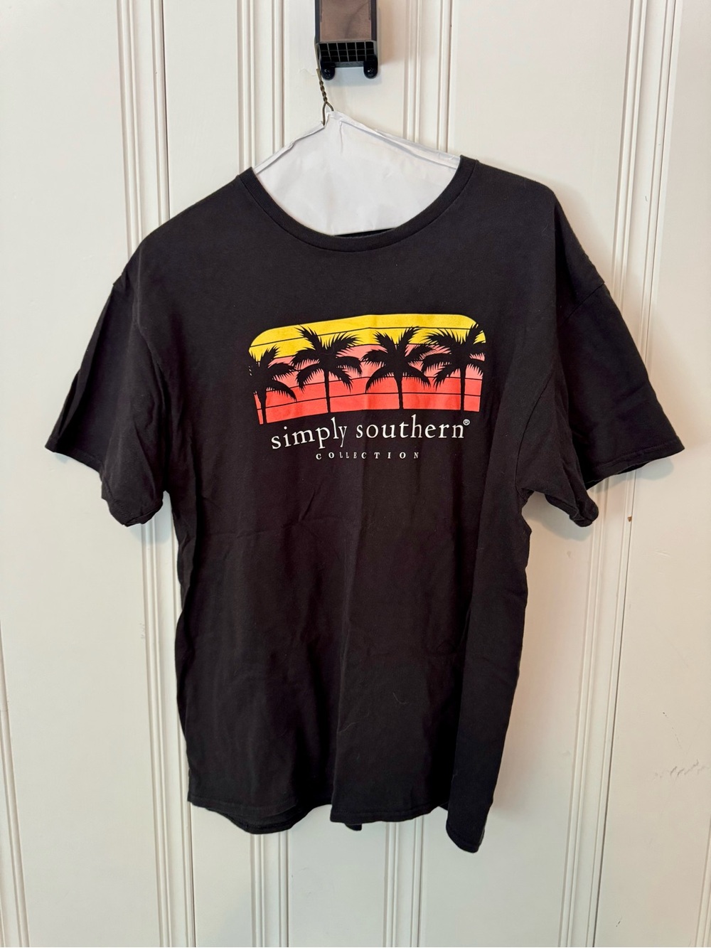 Simply Southern Black Graphic Tee - Sunset Palm